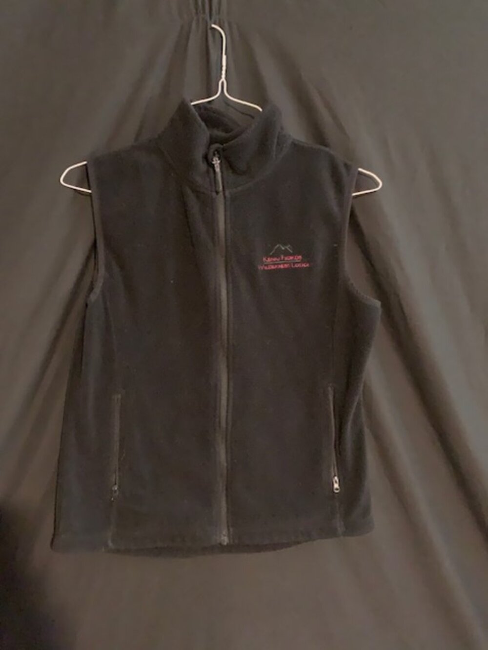 Mountain Hardwear Black Fleece Vest – Warm, Lightweight & Trail‑Ready